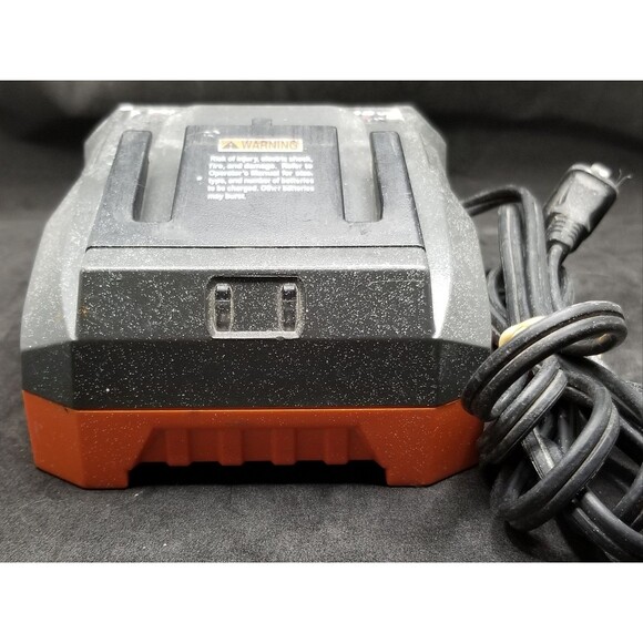 Ridgid 18v charger 86092 tested as to powering on - Picture 3 of 9